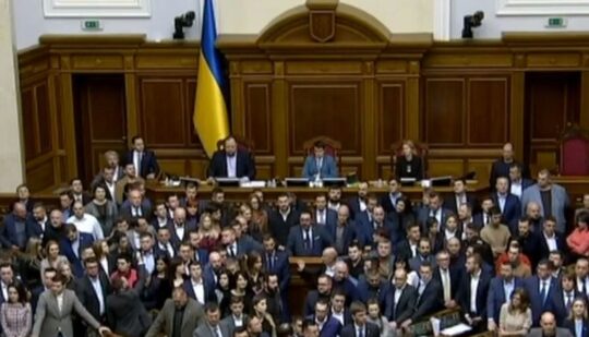 Миллионеры из “Слуги народа” арендуют жилье в Киеве за бюджетные деньги, – КИУ