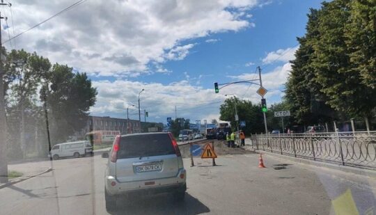 На виїзді з Рівного – затори (ФОТОФАКТ)