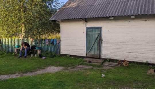 Троє рибалок разом пиячили: двоє – живі, один – загинув від ножових поранень у спину