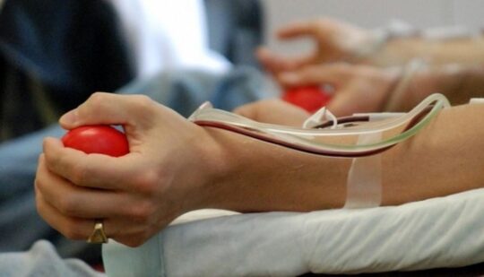 У Рівному хлопцю, якому відірвало руку, терміново потрібна кров