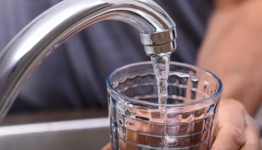 У Рівному через прорив водопроводу 4 вулиці – без води