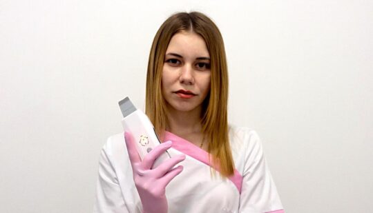 Як уберегти шкіру обличчя під час носіння маски: поради косметологині з Рівного