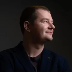 Українець Поляков під тиском уряду США погодився продати свою частку у Firefly
