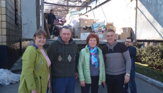 Громади Рівненщини гуртуються, аби підсилити гуманітарний тил