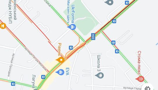 У Рівному в районі Пивзаводу – затори через ремонт дороги