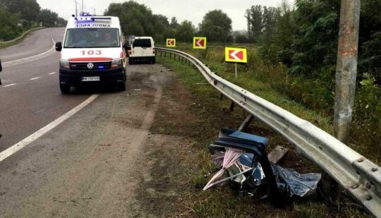 Фатальний поворот: в автопригоді на Рівненщині загинули двоє людей