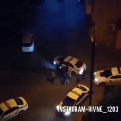 У Рівному на “Північному” кілька екіпажів патрульних розбороняли агресивних чоловіків