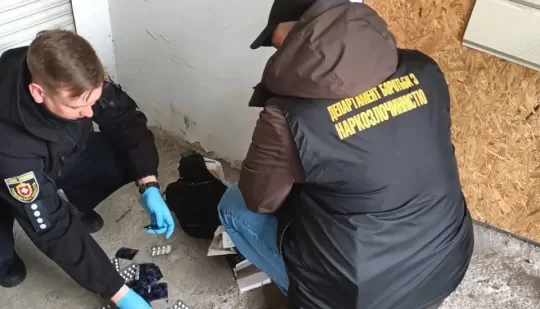 Оперативники у Рівному викрили нарколабораторію