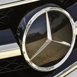 У планах Mercedes випускати лише електромобілі до кінця десятиліття