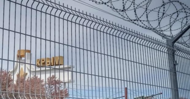 Ви зараз переглядаєте Вибухи в Криму лунають в відразу декількох містах