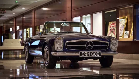 Електрифікована класика: у Монако показали культовий кабріолет Mercedes-Benz SL W113 на батарейках