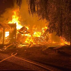 На Рівненщині вночі згоріла пам’ятка архітектури (ФОТО)