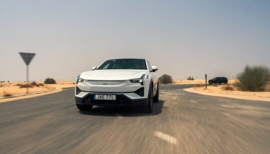 Старт продажів електричного кросовера Polestar 3 відстає від графіка на півроку через тести