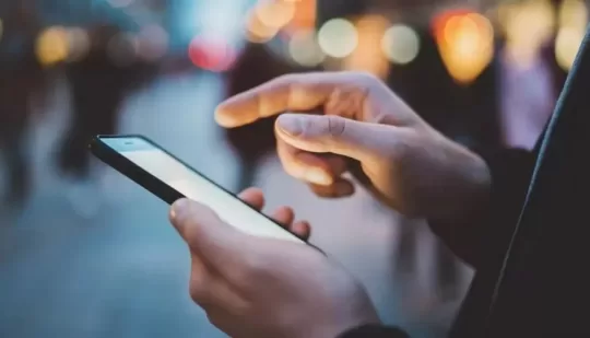Як працюватимуть мобільні оператори Рівненщини під час блекаутів?