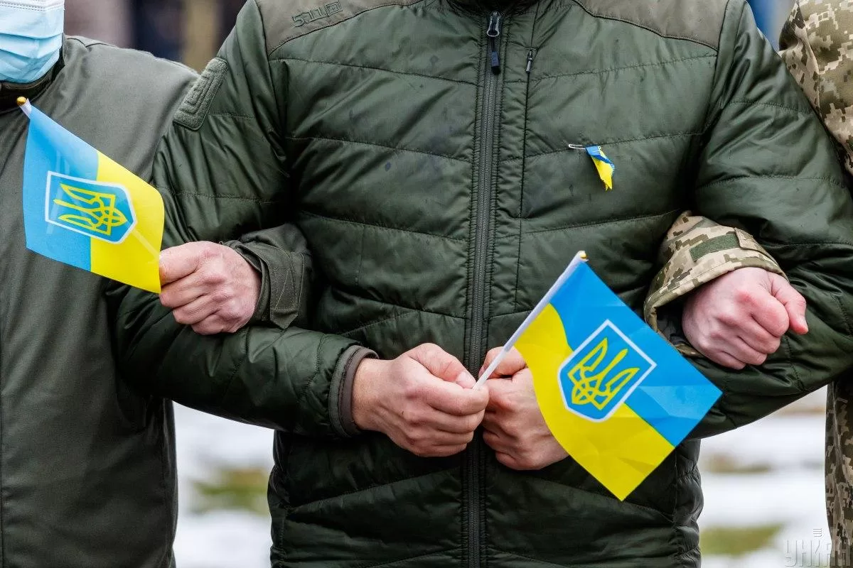 Ви зараз переглядаєте 60% українців вважають, що справи в країні рухаються у правильному напрямку