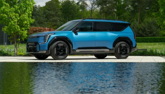 Від $54 000: розкриті всі деталі флагманського електричного кросовера Kia EV9