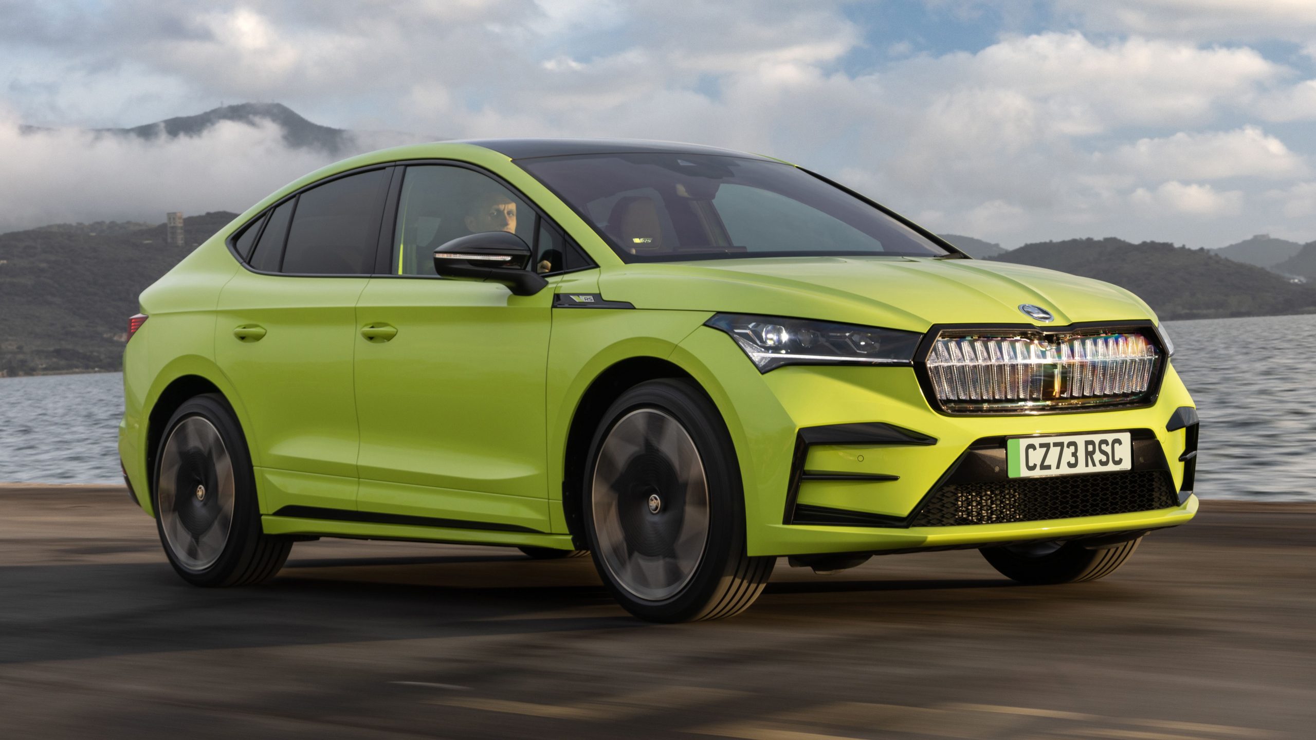 Ви зараз переглядаєте Більша потужність та запас ходу: Skoda оновила свій найшвидший електромобіль Enyaq vRS
