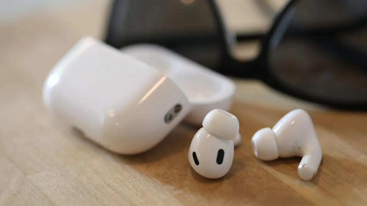 Ви зараз переглядаєте Apple оновить лінійку AirPods у 2024 і 2025 роках