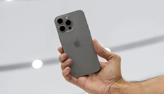 Apple нарешті вирішила проблему перегріву iPhone 15 Pro