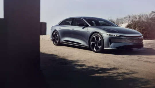 Lucid представив свій найдешевший електромобіль: стала відома ціна
