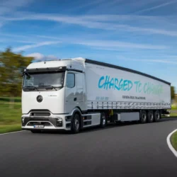 З величезною батареєю та дивним дизайном: електромобіль Mercedes-Benz eActros 600 розкрив деталі
