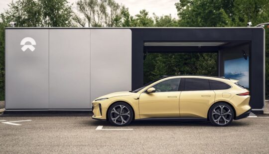 Німці подружаться з китайцями: Mercedes-Benz обʼєднає зусилля із електромобільним стартапом NIO