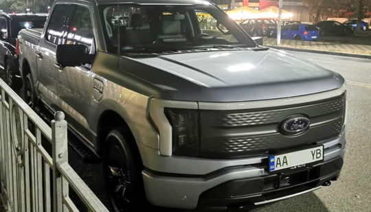 Перший електричний пікап Ford F-150 Lightning уже зʼявився в Україні (фото)