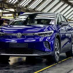 Volkswagen призупиняє виробництво електромобілів у Німеччині через низький попит