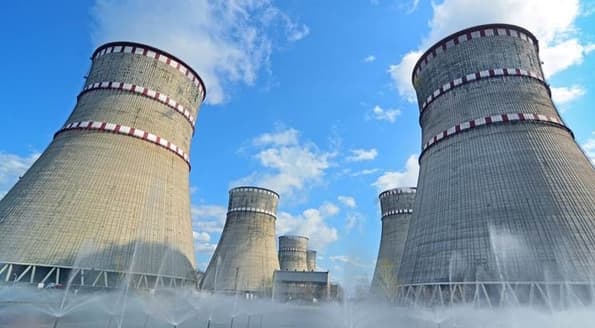 Ви зараз переглядаєте “Жителям Рівненщини треба приготуватись”: що відомо про російський фейк щодо проблем з паливом на РАЕС?