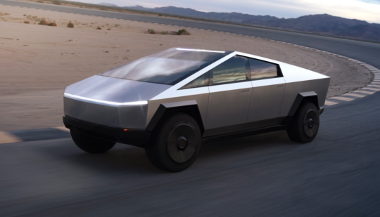 Вдалося зʼясувати цікаві деталі: топова версія електропікапа Tesla Cybertruck важить понад 4 тони