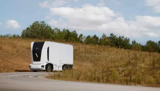В США представили автономний вантажний електромобіль Einride