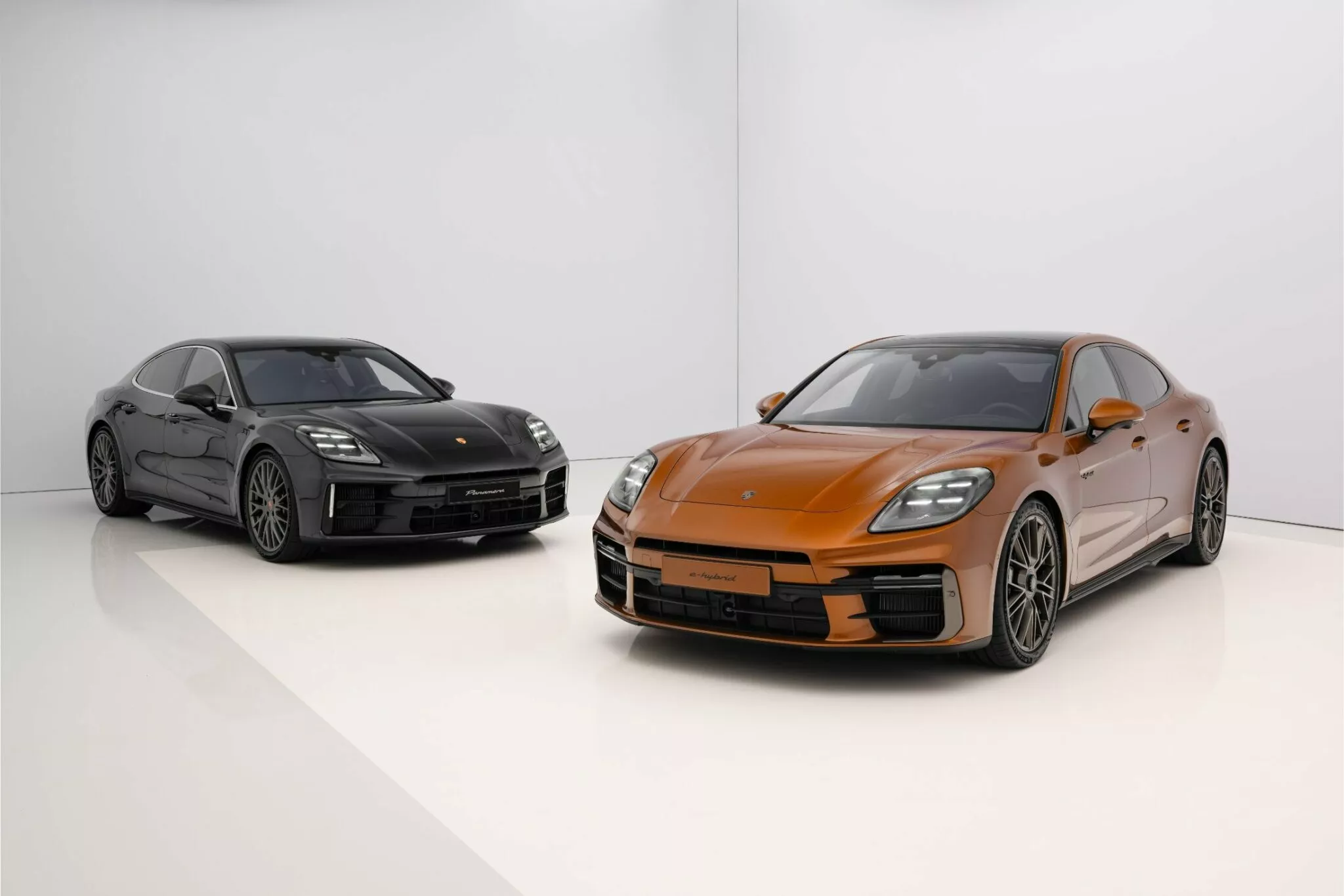 Ви зараз переглядаєте Porsche показала третє покоління Panamera: названі ціни та дата дебюту в Україні