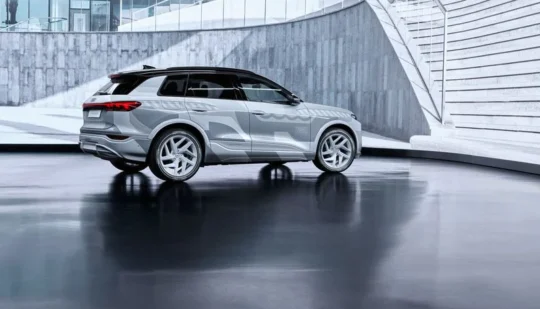Запуск виробництва електромобіля Audi Q6 e-tron відкладається до наступного року
