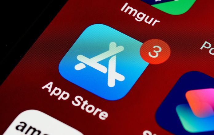 Ви зараз переглядаєте В iOS можна буде встановлювати застосунки не з AppStore