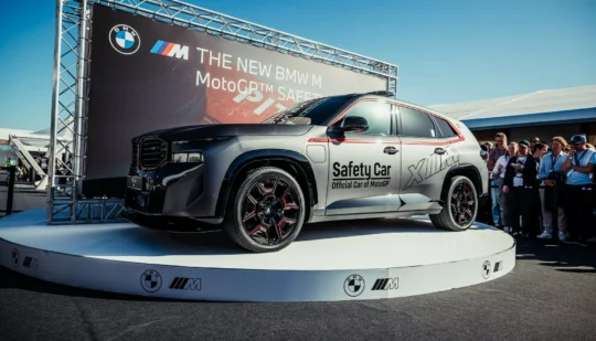 BMW XM Label Red перетворено на автомобіль безпеки для чемпіонату MotoGP