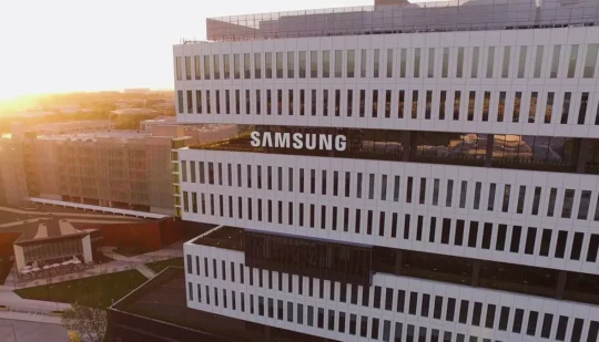 Samsung зареєструвала товарний знак “AI Smartphone”