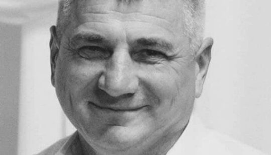 Рівненщина провела в останню дорогу загиблого воїна Віктора Шиндерука