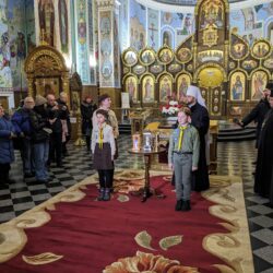 У Рівне привезли Віфлеємський вогонь миру