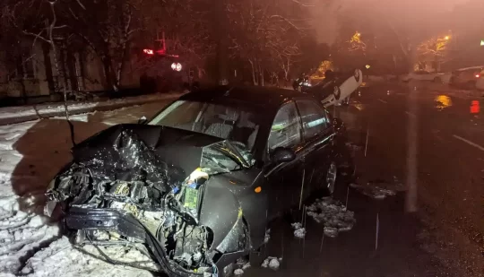 У Рівному в автопригоді травмувалися троє осіб
