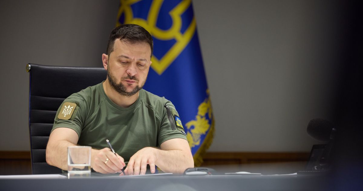 Ви зараз переглядаєте Зеленський раптово звільнив уповноваженого АМКУ Сандигу