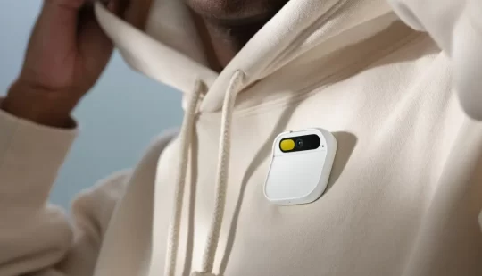 Humane оголошує про початок поставок AI Pin у березні
