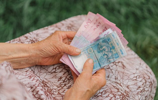 Ви зараз переглядаєте На українців чекає затримка з виплатами зарплат та пенсій у 2024 році?