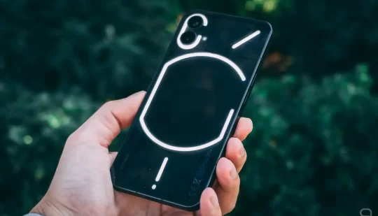 Інсайдер розкрив характеристики камер Nothing Phone (2a)