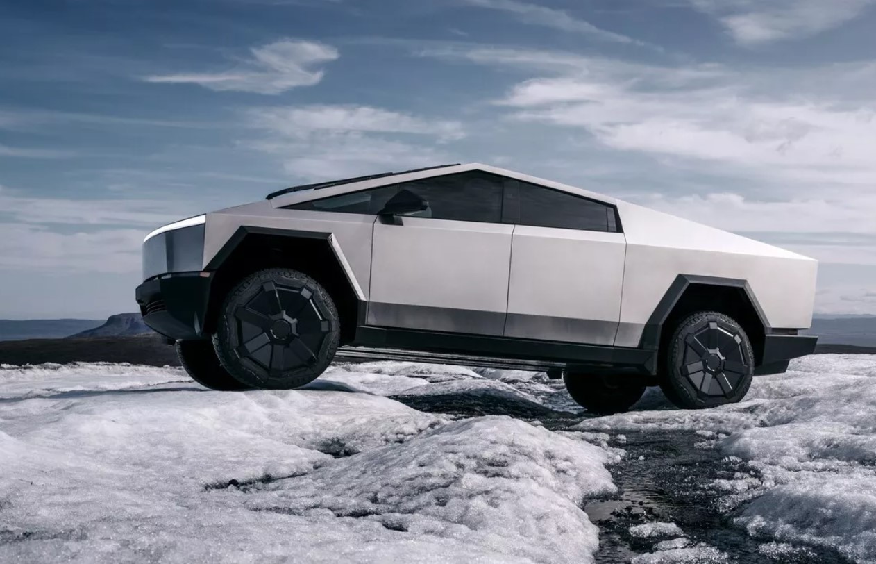 Ви зараз переглядаєте Tesla запропонувала для пікапа Cybertruck додаткову батарею – ціна 16000 $