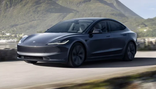 Оновлений електромобіль Tesla Model 3 офіційно представили у США