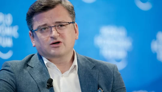 Кулеба полетів до Китаю говорити про мир: що вирішили