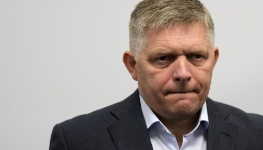Замах на Роберта Фіцо: лікарі розповіли про стан прем’єра Словаччини