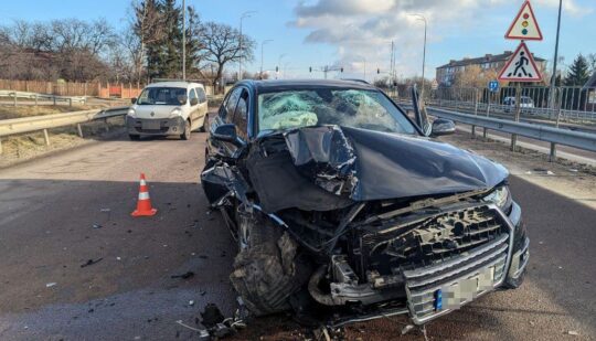 Унаслідок ДТП на трасі «Київ-Чоп» травмувалися двоє пасажирок