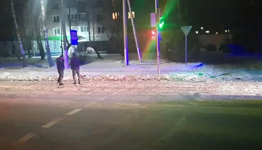 У Рівненському районі в автопригоді травмувалась неповнолітня пішохідка