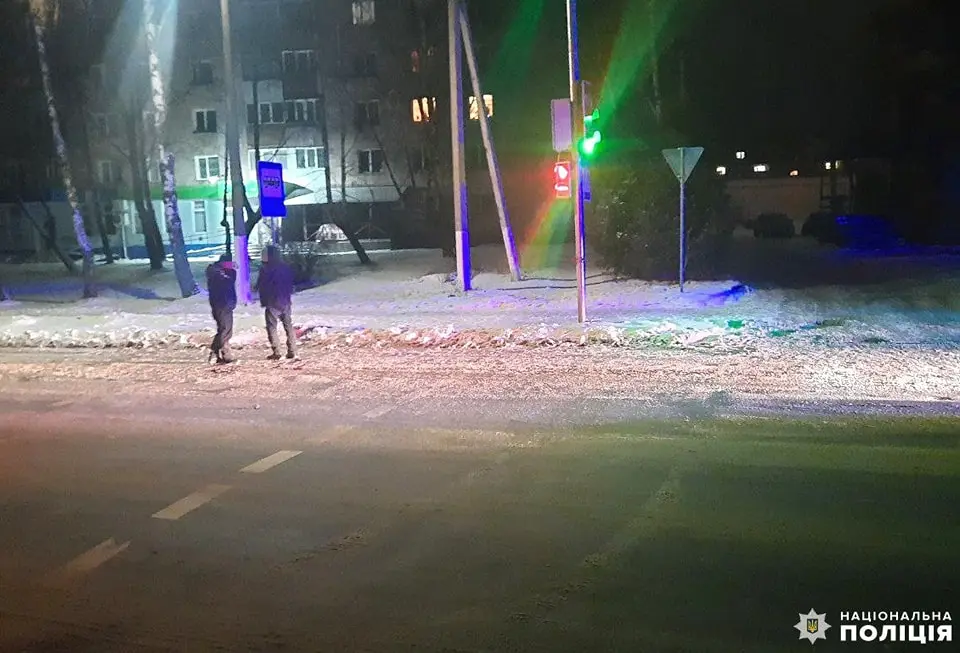 Ви зараз переглядаєте У Рівненському районі в автопригоді травмувалась неповнолітня пішохідка